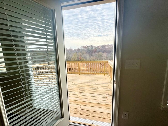 Building Photo - 7252 Millbrae Walk