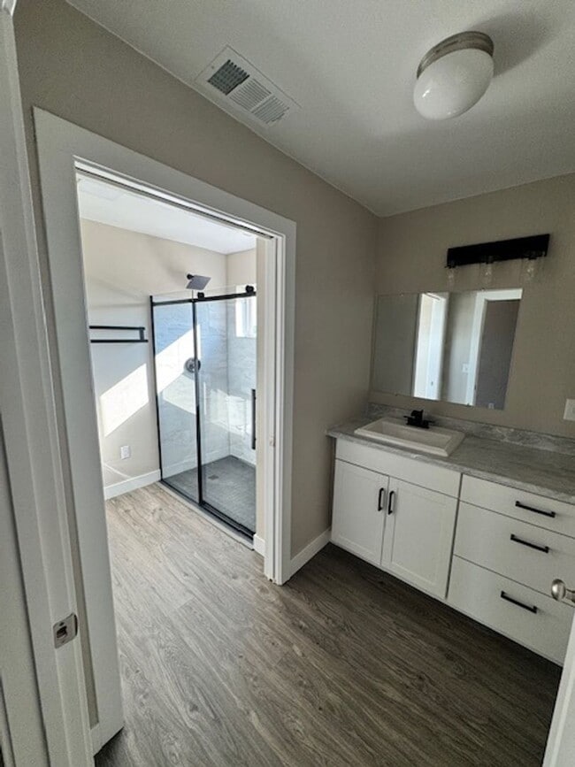 Building Photo - Breathtaking Views – Brand New 2 Bed, 1.5 Bath Home for Rent!  Available Nov 1st | Mt. Bally | Mt...