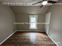 Building Photo - Renovated Cleveland Duplex