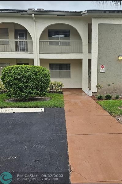 Building Photo - 2703 Nassau Bend