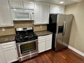 Building Photo - 2 Bedroom Condo for Rent w/ Many Upgrades!
