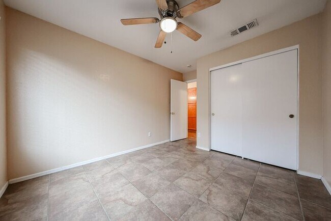 Building Photo - MOVE IN SPECIALS!! Lovely 4-bedroom, 2-bat...