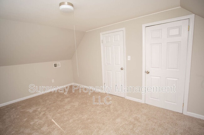 Building Photo - 11 Sedgwick Ln