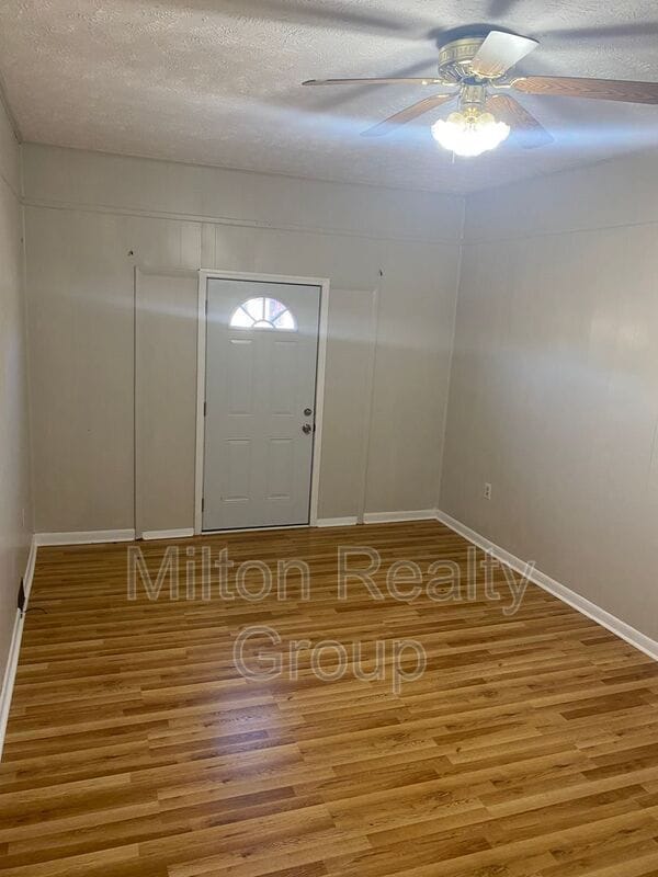 Building Photo - 54 Rolling Springs Dr
