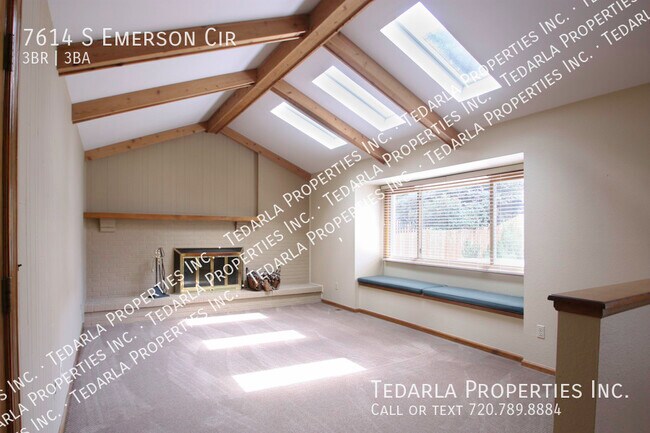Building Photo - 7614 S Emerson Cir