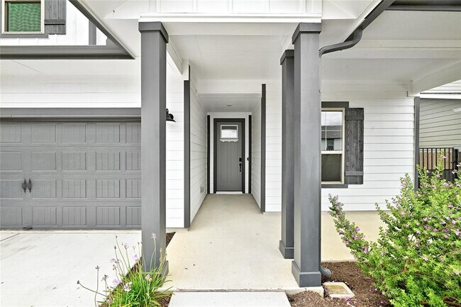 Building Photo - 8709 Lullwater Trl