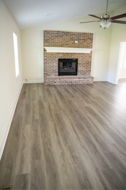 Building Photo - 1142 Paradise Dr