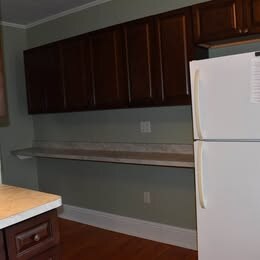 Building Photo - 318 S Main St