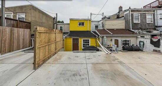 Building Photo - 825 S Linwood Ave