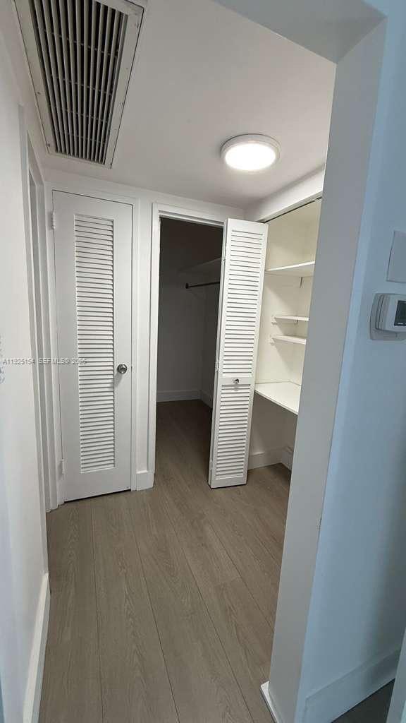 Building Photo - 5161 Collins Ave