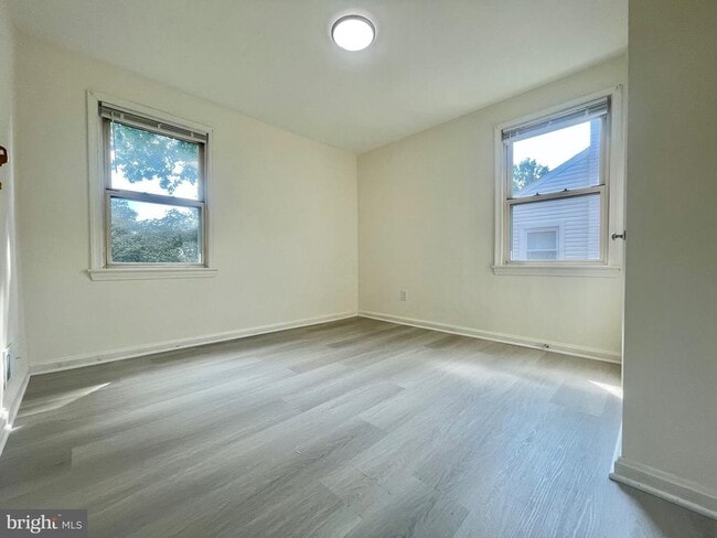 Building Photo - 9725 51st Ave