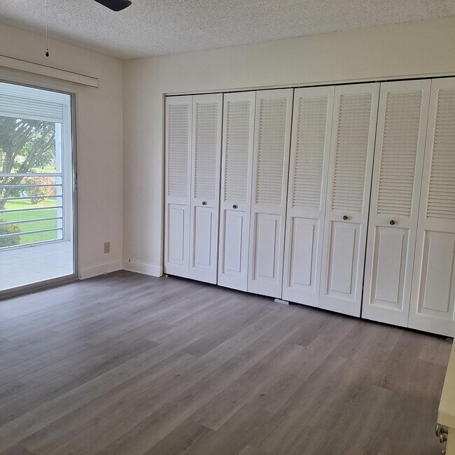 Building Photo - 2092 Wolverton E