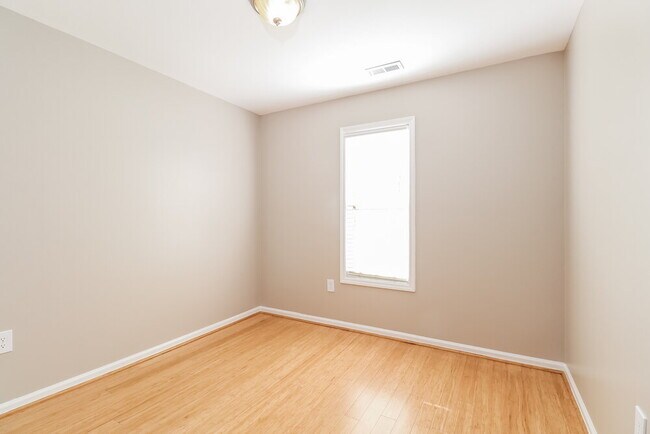 Building Photo - 1018 Cranston Crossing Pl