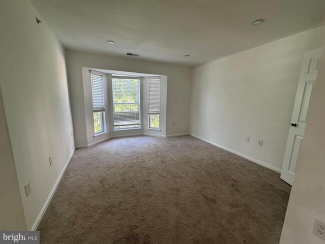 Building Photo - 5960 Millrace Ct