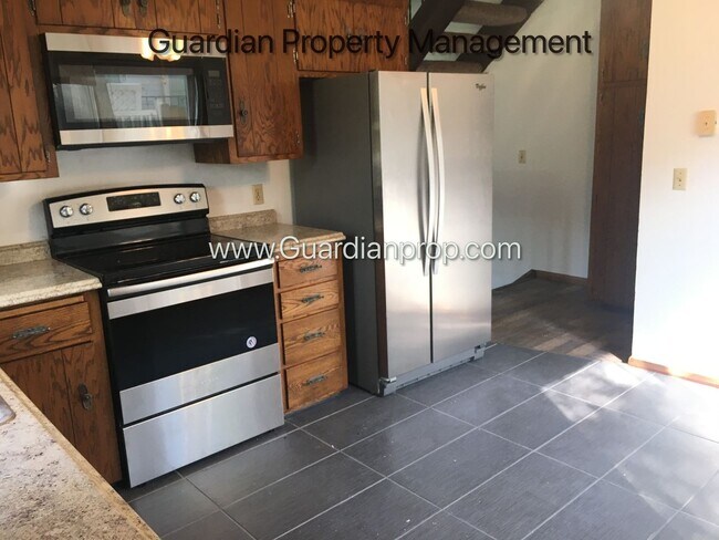 Building Photo - 2600-2604 France Ave N