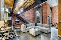 Building Photo - Cozy Loft in Downtown Spokane