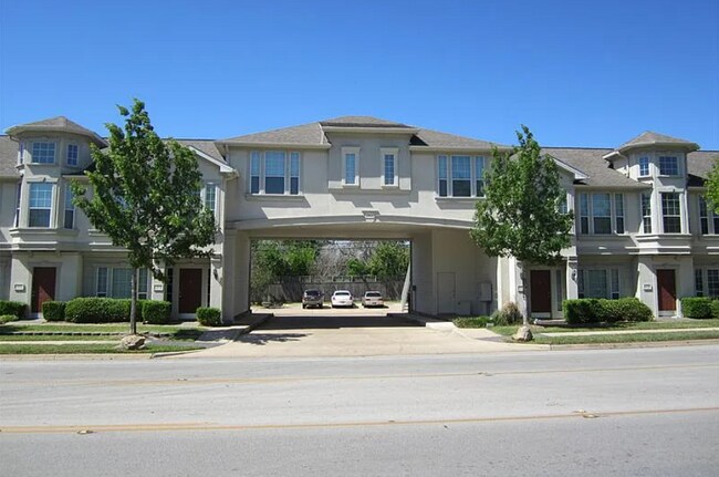 Primary Photo - 1212 Welsh Ave