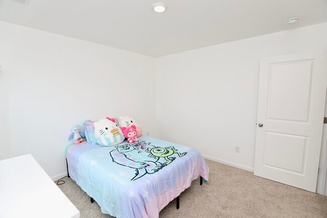 Building Photo - 2037 Elmridge Rd