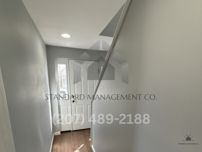 Building Photo - Spacious Updated 4BR/3BA Home | Garage, W/D, Pet-Friendly – $2,700