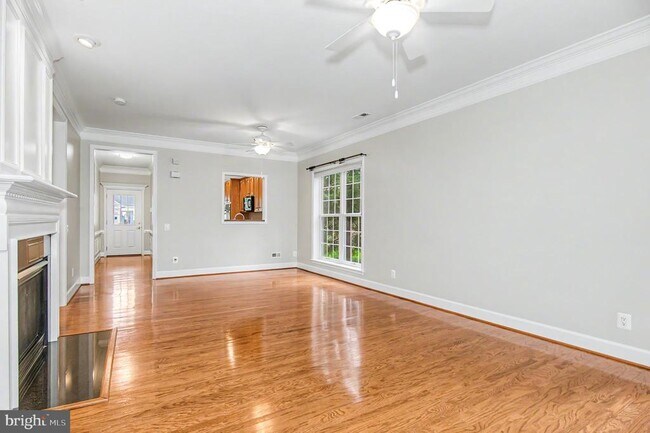 Building Photo - 8406 Mountain Larkspur Dr