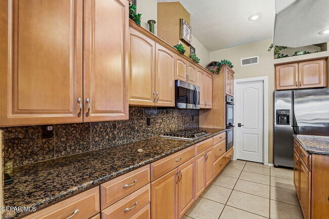 Building Photo - 312 Desert Garden Dr