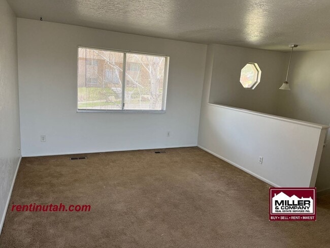 Building Photo - COMING SOON! Home For Rent! 1221 N. Qunicy...