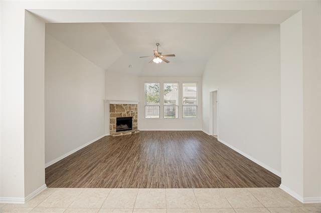 Building Photo - 5112 Datewood Ln