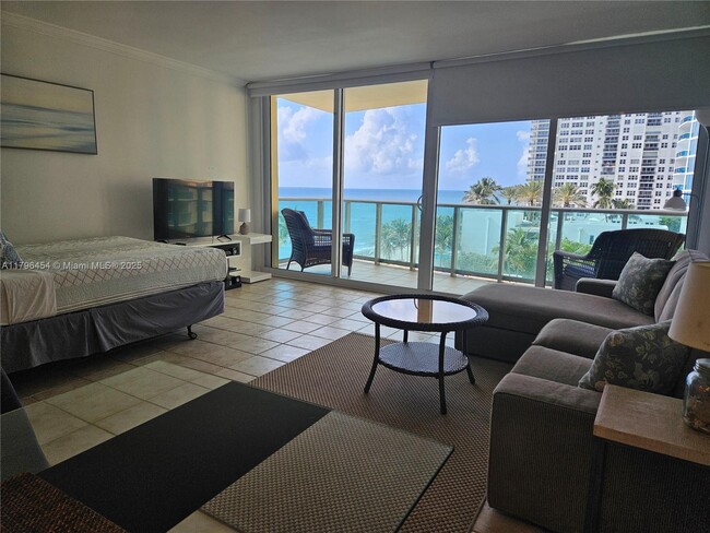 Building Photo - 2501 S Ocean Dr