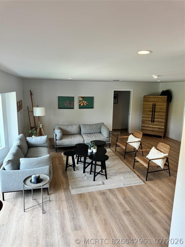 Building Photo - 2020 Coral Reef Dr