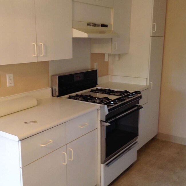 Building Photo - 91-1109 PUAMAEOLE STREET #16S
