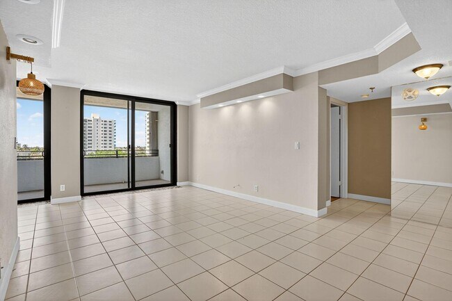 Building Photo - 1500 N Ocean Blvd
