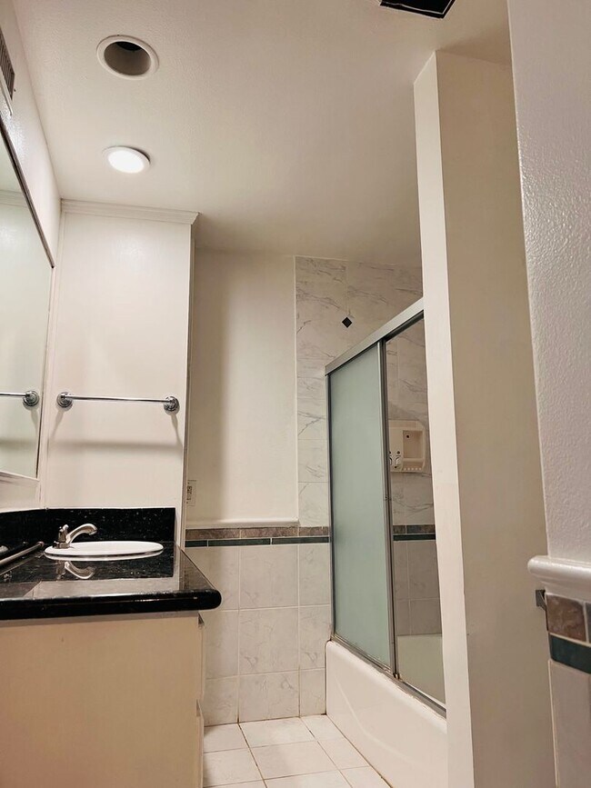 Building Photo - **Spacious Casita Style Condo 3 Bedrooms 2 Bathrooms**