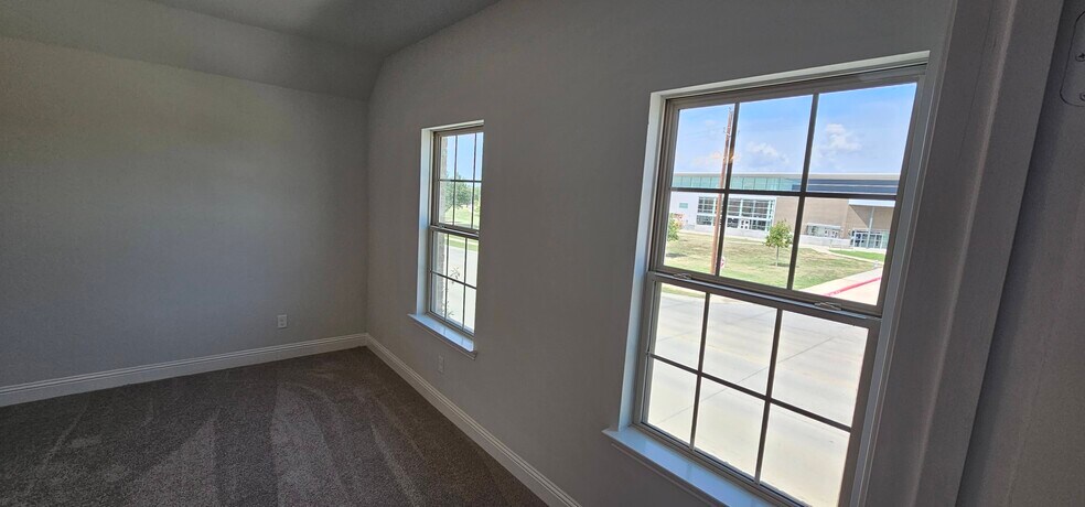 Building Photo - 5960 Bursey Rd