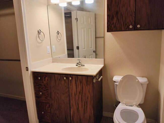 Building Photo - 2813 Conner Dr