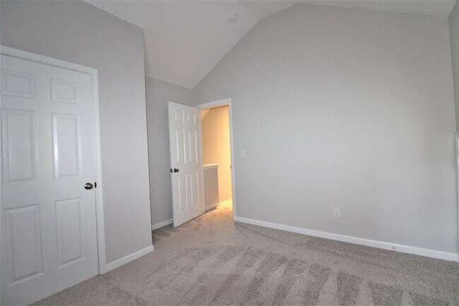 Building Photo - Fully Remodeled 3 Bedroom home with a garage!