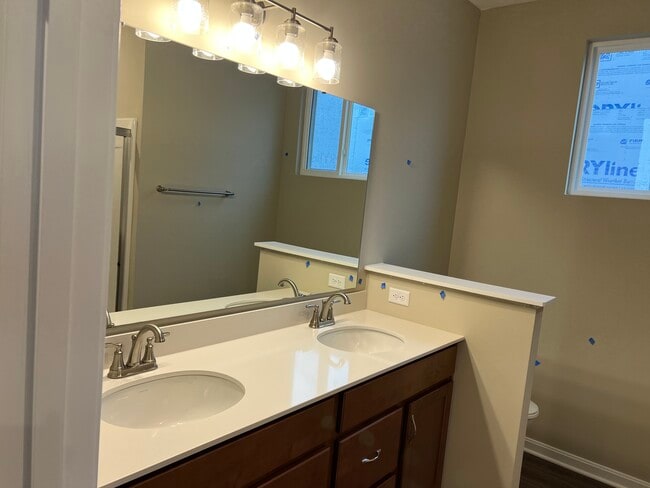 Building Photo - 2091 Wild Berry Wy