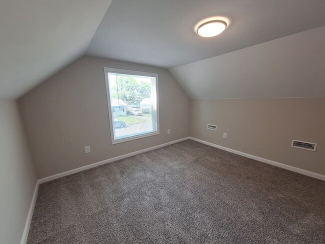 Building Photo - 3303 Candlewood Dr
