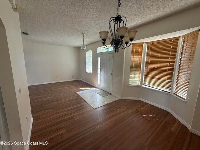Building Photo - 2741 Woodstream Cir