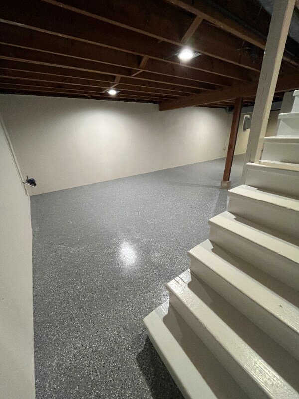 Building Photo - 601 E Mumford Dr