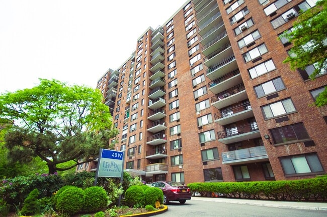 Primary Photo - 40 W 135th St