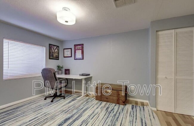 Building Photo - 16681 Martingale Dr