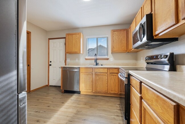 Building Photo - HALF OFF - FIRST MONTHS RENT!