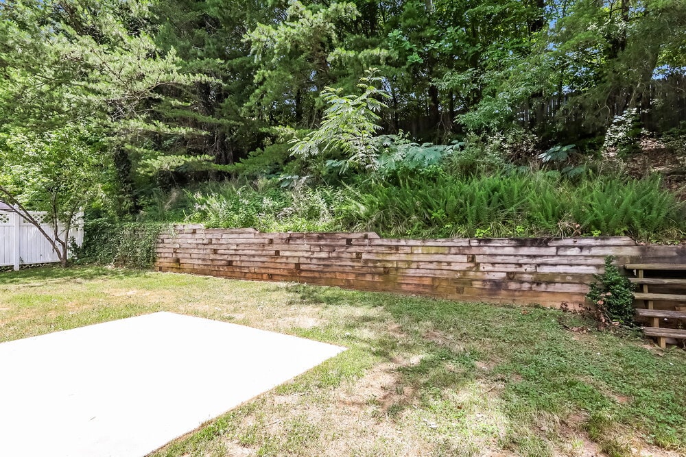 Building Photo - 6918 Lowen Rd