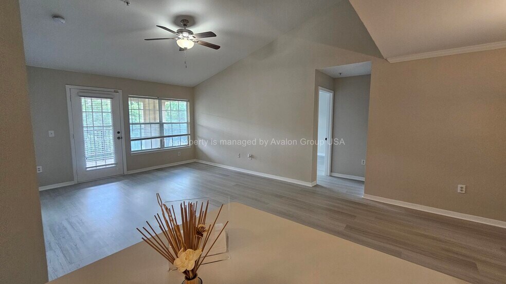 Building Photo - 7800 Point Meadows Dr