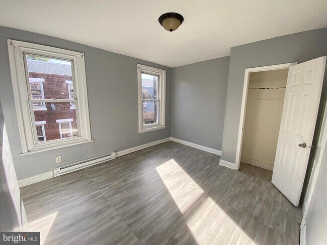 Building Photo - 3050 Hartville St