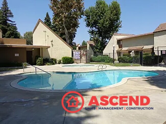 Building Photo - MOVE IN SPECIAL! $250 OFF FIRST TWO MONTHS RENT! Quaint 3 Bedroom Home Near Stockdale Hwy. & New ...