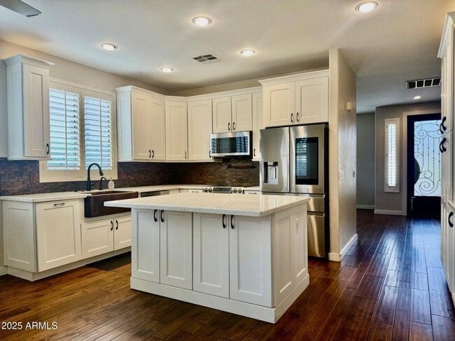 Building Photo - 191 W Beechnut Pl