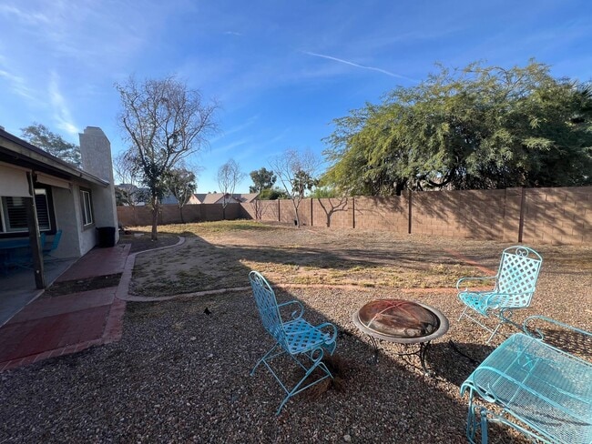 Building Photo - Location Location Location