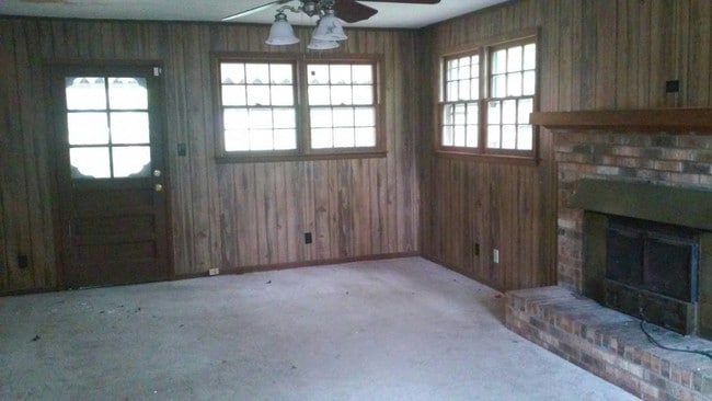 Building Photo - 731 Ashburton Dr