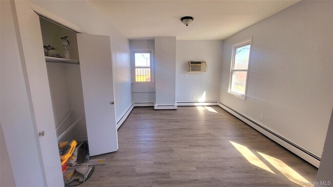 Building Photo - 531 W Haight Ave